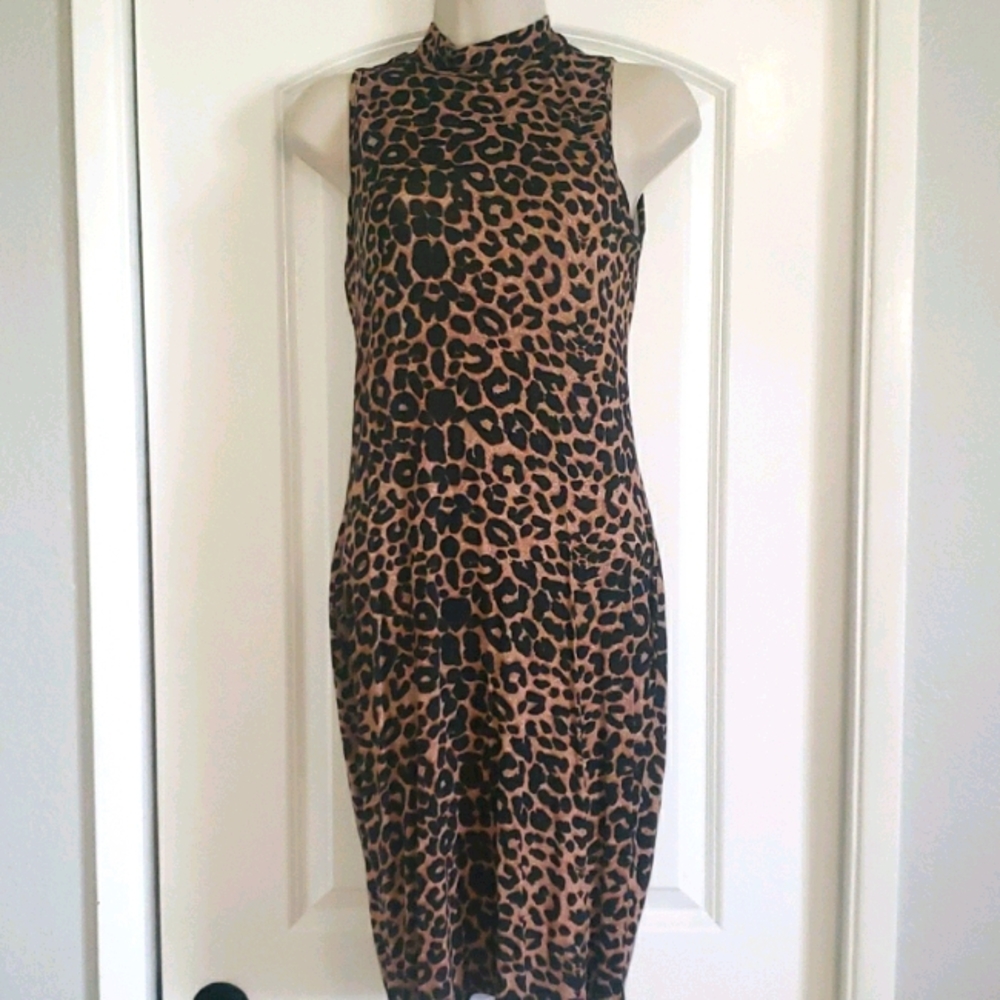 Boohoo - Leopard Print High Neck Midi Dress (8)